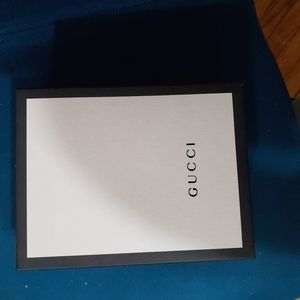 Gucci box